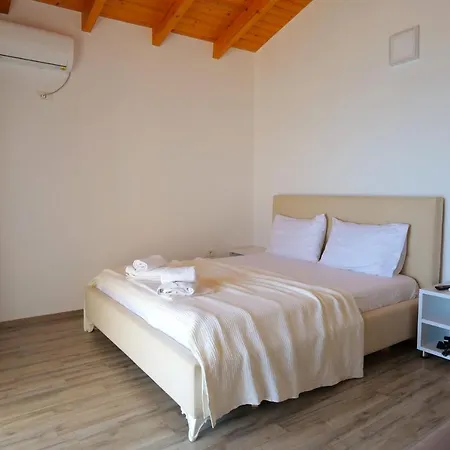 Alex & Sofi * Himare