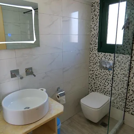 Apartamento Alex & Sofi Himarë