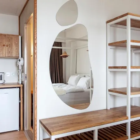 Alex & Sofi Apartment