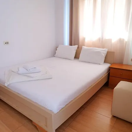 Alex & Sofi Apartment *