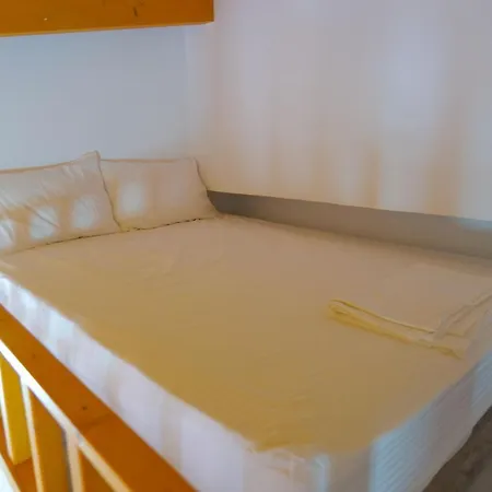 Alex & Sofi Apartment