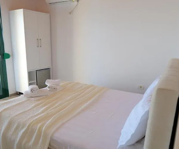 Alex & Sofi 公寓 *